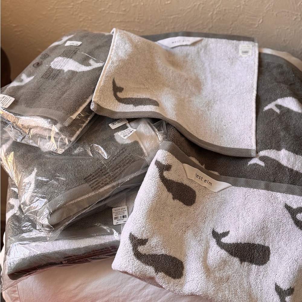 West Elm Whale Bath Towel Set 5pc Gray White Cotton Coastal Nautical Decor NWT